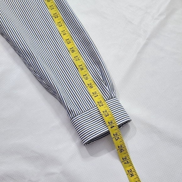 MICHAEL Kors Slim Fit Men Stripes Button Down Dress Shirts - Picture 4 of 9